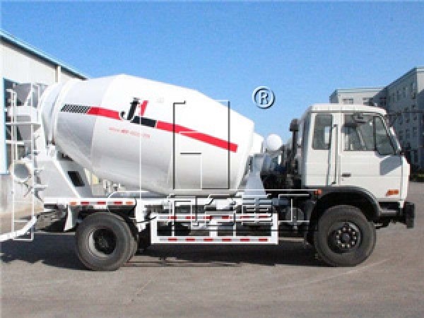 small 4m3 6m3 Dongfeng/Sinotruk concrete mixer truck