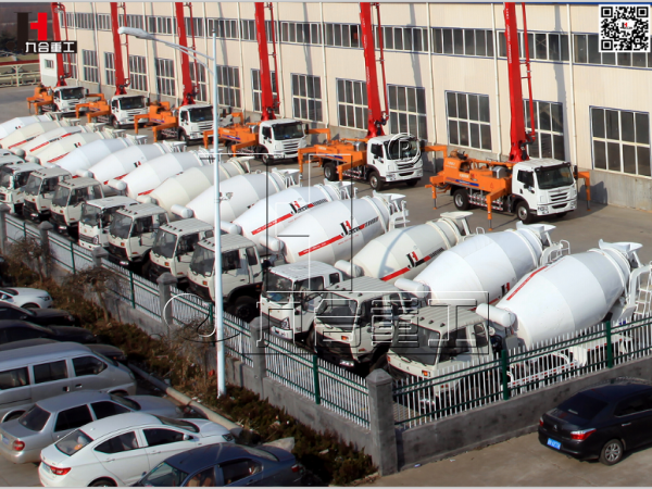 10m3 HOWO concrete mixer truck