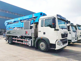 30m 32m 33m mobile concrete boom pump truck with SINOTRUK HOWO Chassis